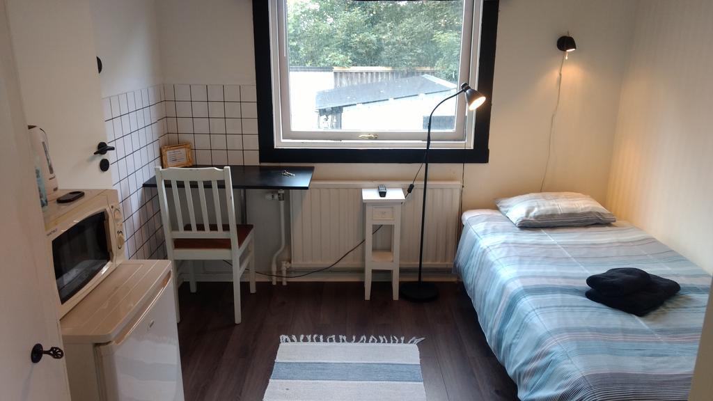 Gustav Bed & Kitchenette Hotel Gothenburg Bagian luar foto